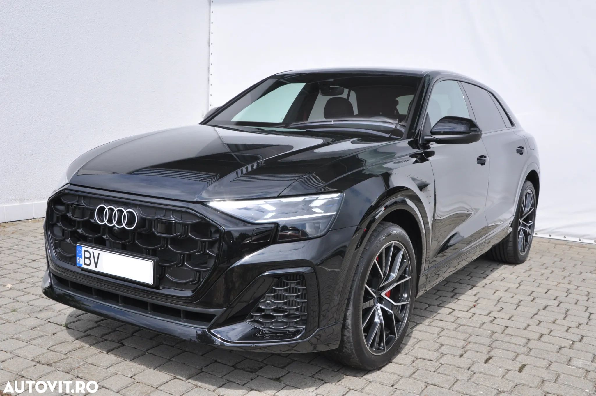 Audi Q8 55 TFSI e quattro Tiptronic PHEV - 1