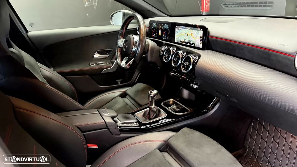 Mercedes-Benz A 200 AMG Line - 39