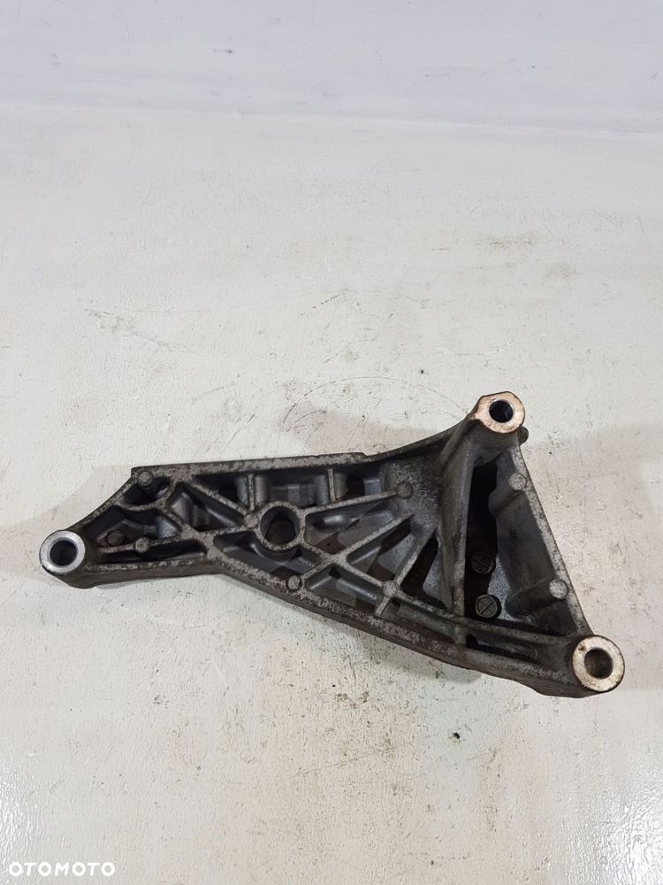 łapa wspornik silnika 03l199207b vw transporter t5 2.0 tdi caa - 6