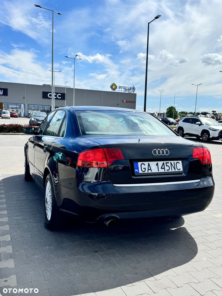 Audi A4 Limousine - 35