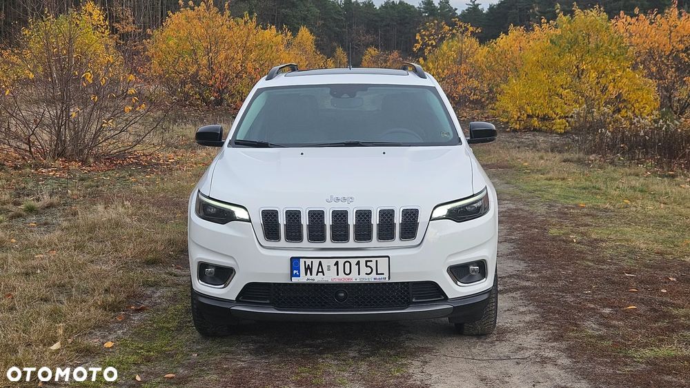 Jeep Cherokee - 16