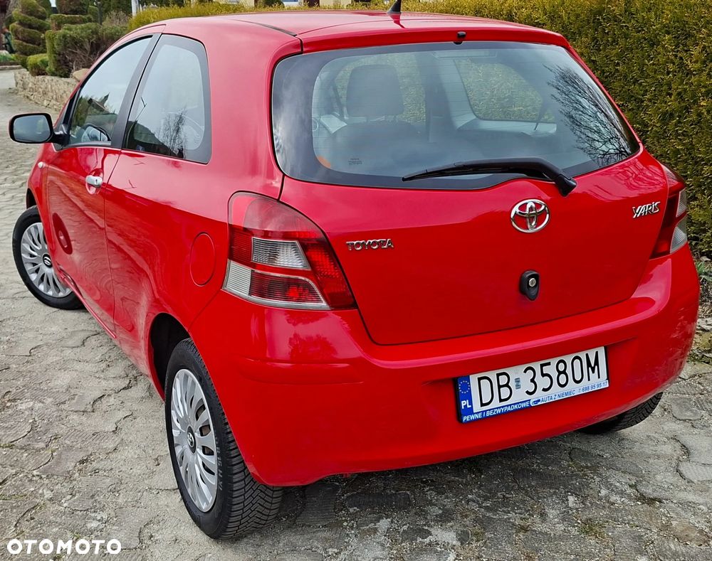 Toyota Yaris 1.0 VVT-i Sol - 4