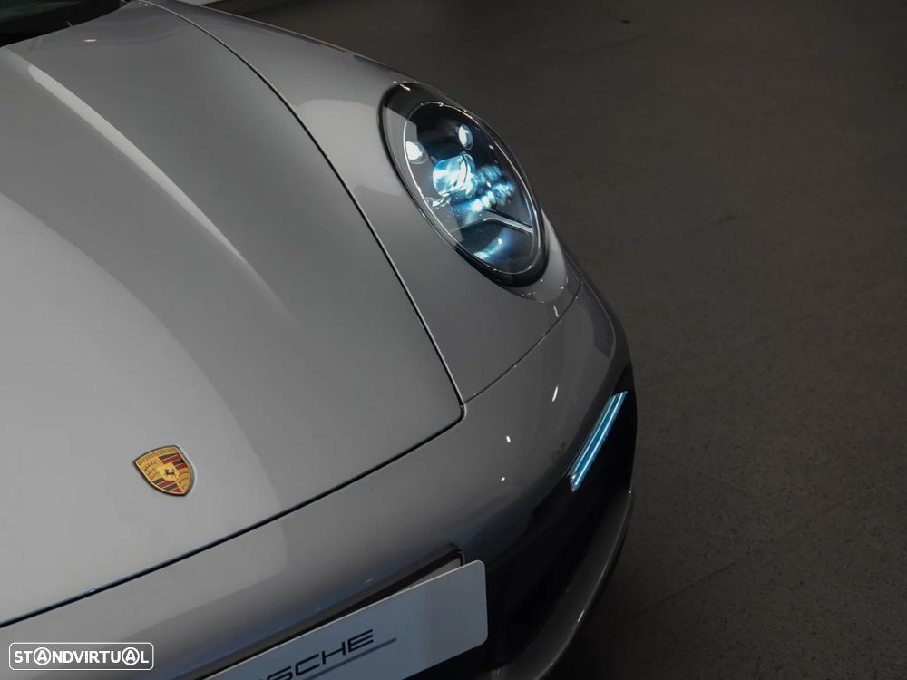 Porsche 911 (992) Carrera PDK - 12