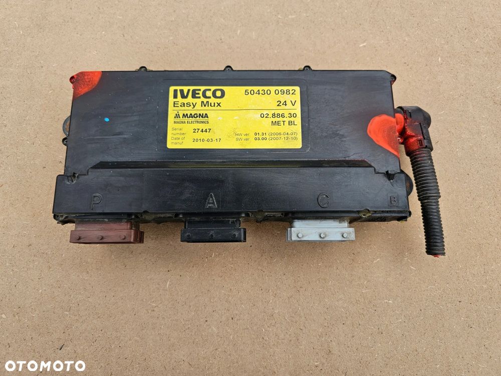 STEROWNIK MODUŁ KASETA KOMPUTER ŚWIATEŁ EASY MUX 504300982 IVECO EUROCARGO - 1