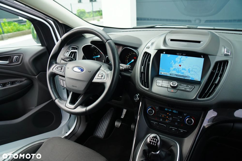 Ford Kuga 1.5 EcoBoost 2x4 Titanium - 33