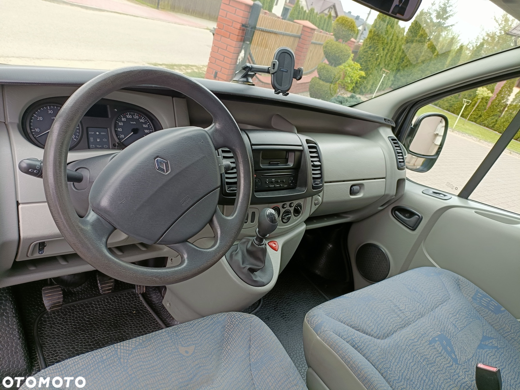 Renault TRAFIC - 10