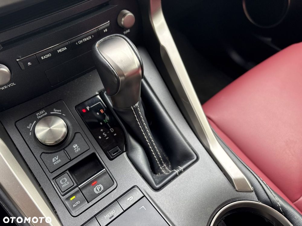 Lexus NX 300h F Impression AWD - 15