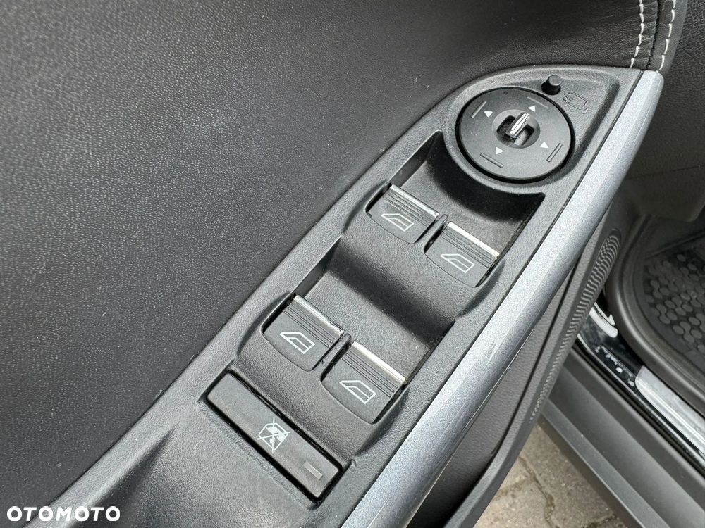 Ford Focus 1.6 EcoBoost Titanium - 4