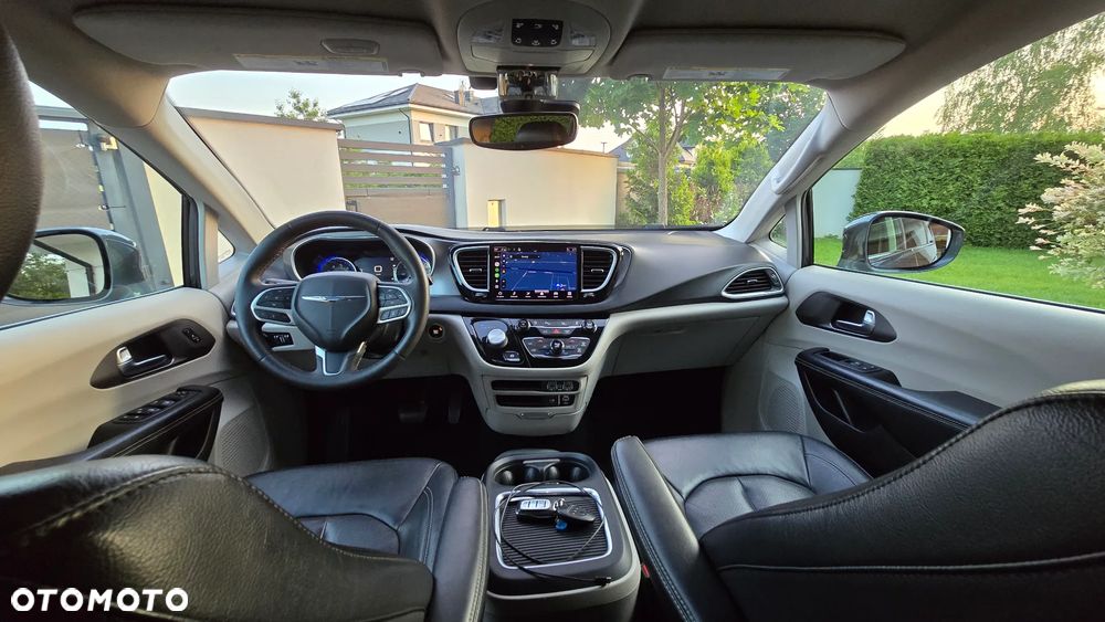 Chrysler Pacifica - 9