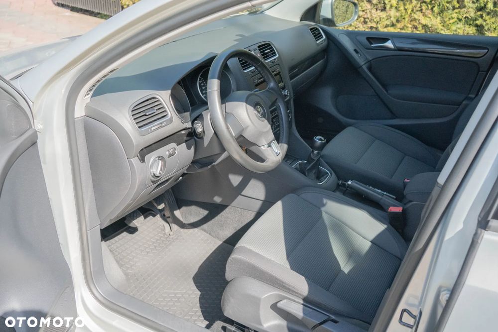 Volkswagen Golf 1.2 TSI BMT Comfortline - 15