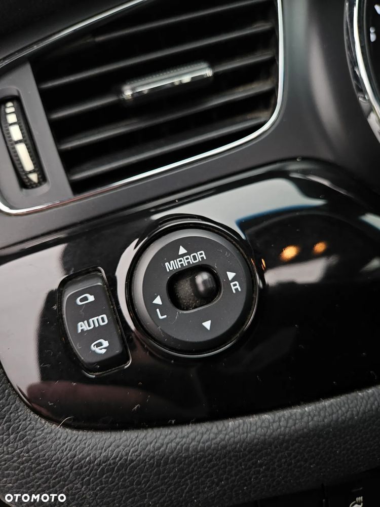 Kia Ceed 1.6 GDI DCT Platinum Edition - 16