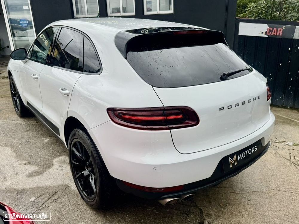 Porsche Macan - 32