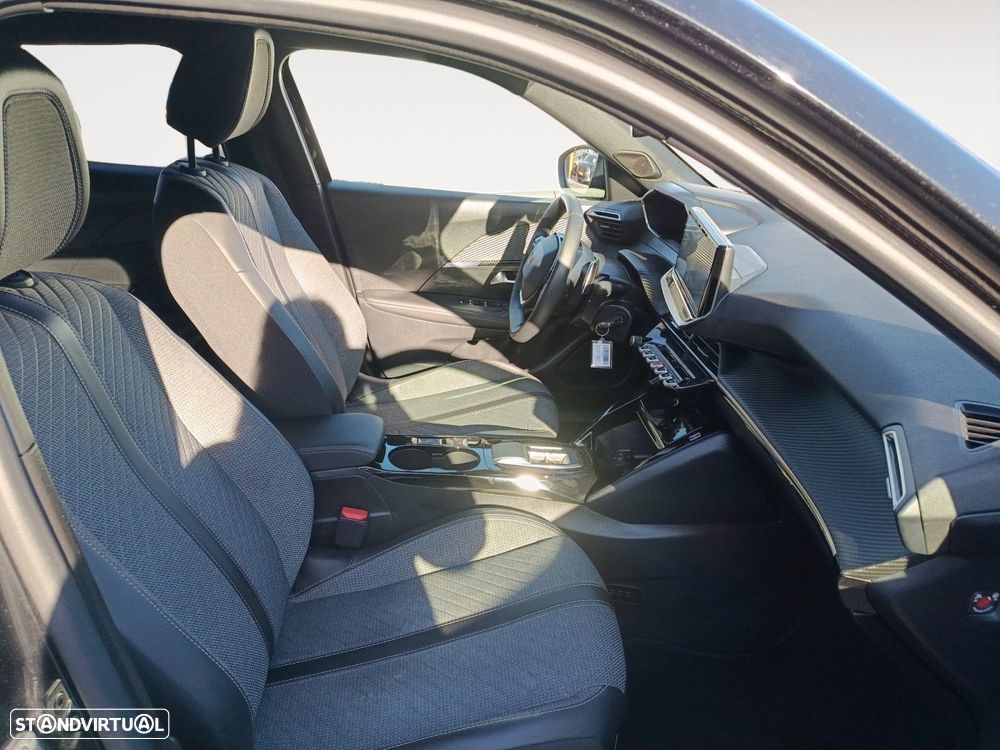Peugeot 2008 - 15