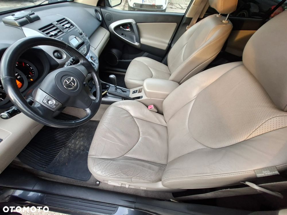 Toyota RAV4 2.0 4x4 Automatik Sol - 9