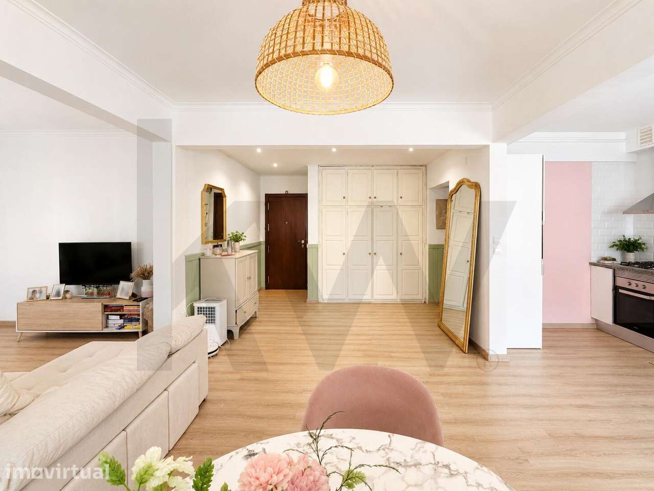 Apartamento T2 com potencial de reconversão em T3, 108 m2, arrecadação - Grande imagem: 2/39