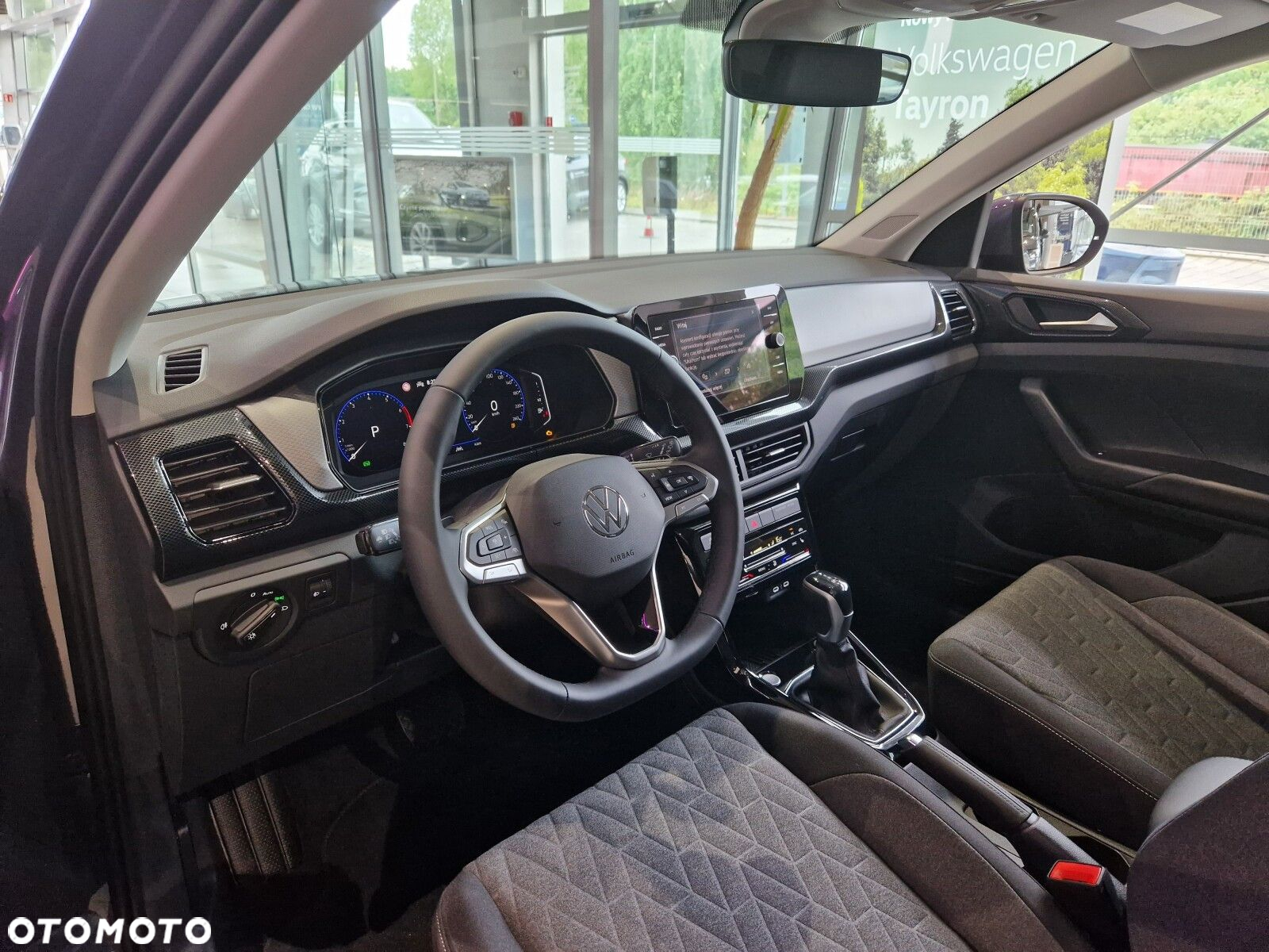 Volkswagen T-Cross - 16