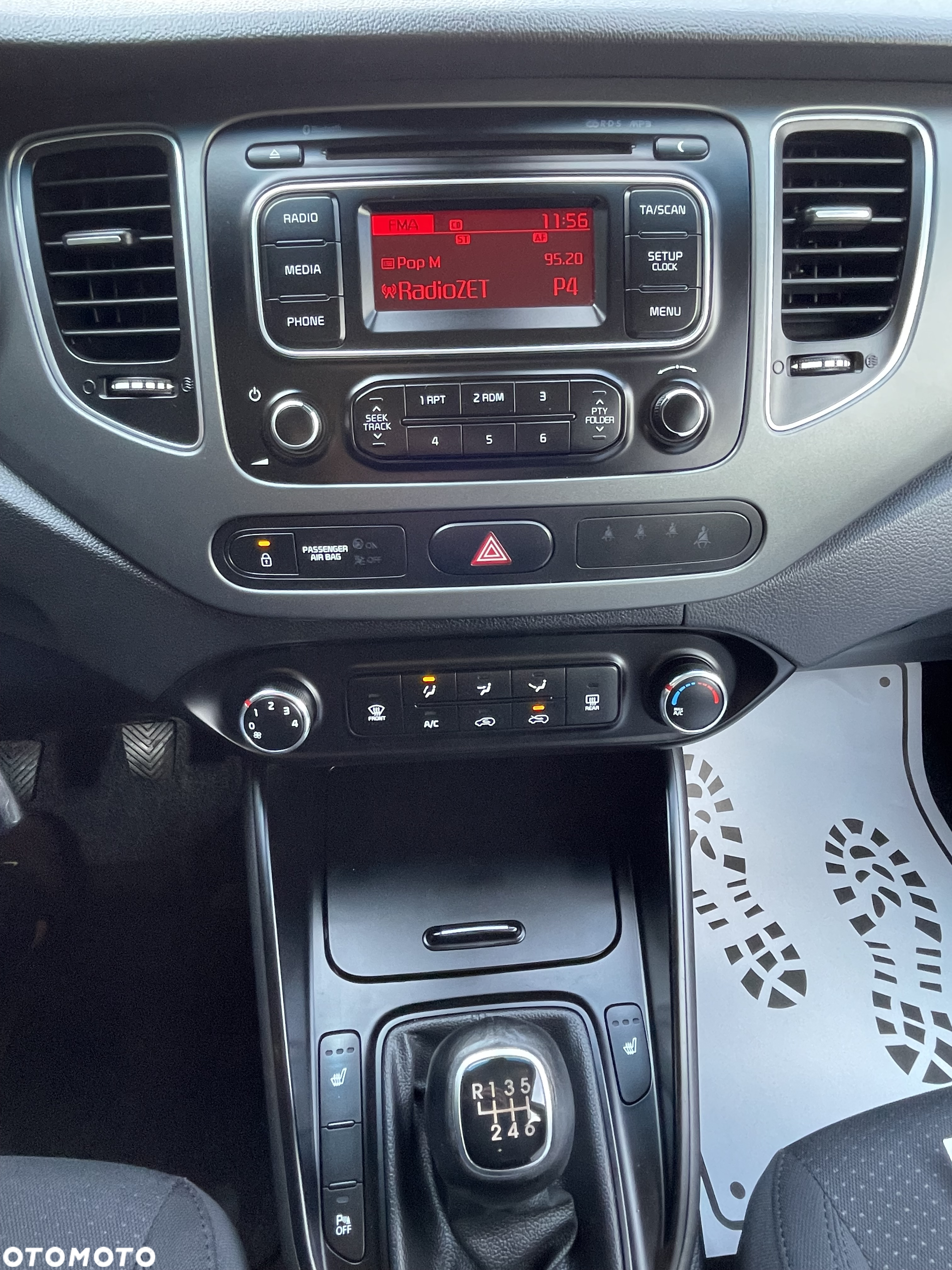 Kia Carens 1.7 CRDi Edition 7 - 8