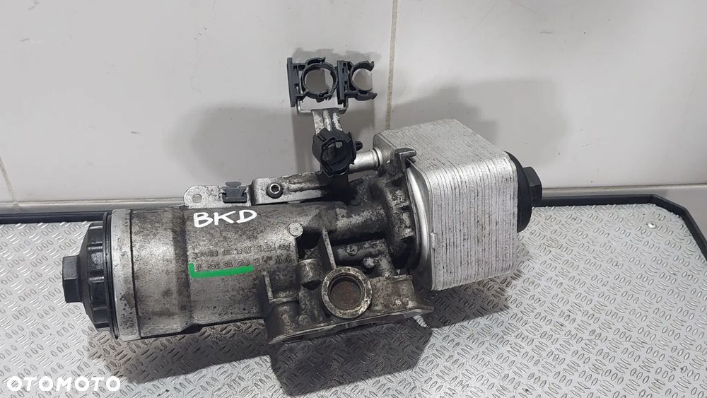 OBUDOWA FILTRA OLEJU SEAT LEON 2,0TDI KOD BKD R2007 NR 045115389J
