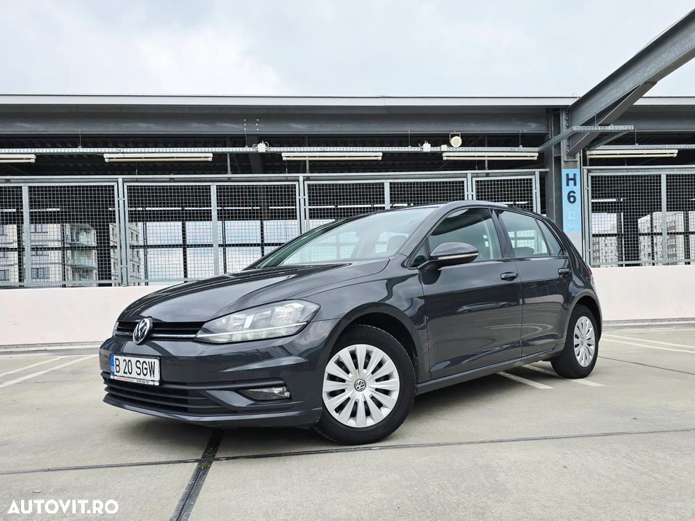 Volkswagen Golf 1.6 TDI Trendline - 6