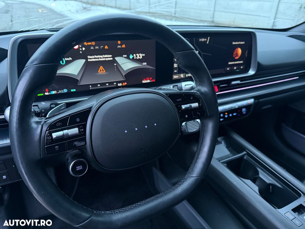 Hyundai IONIQ - 8
