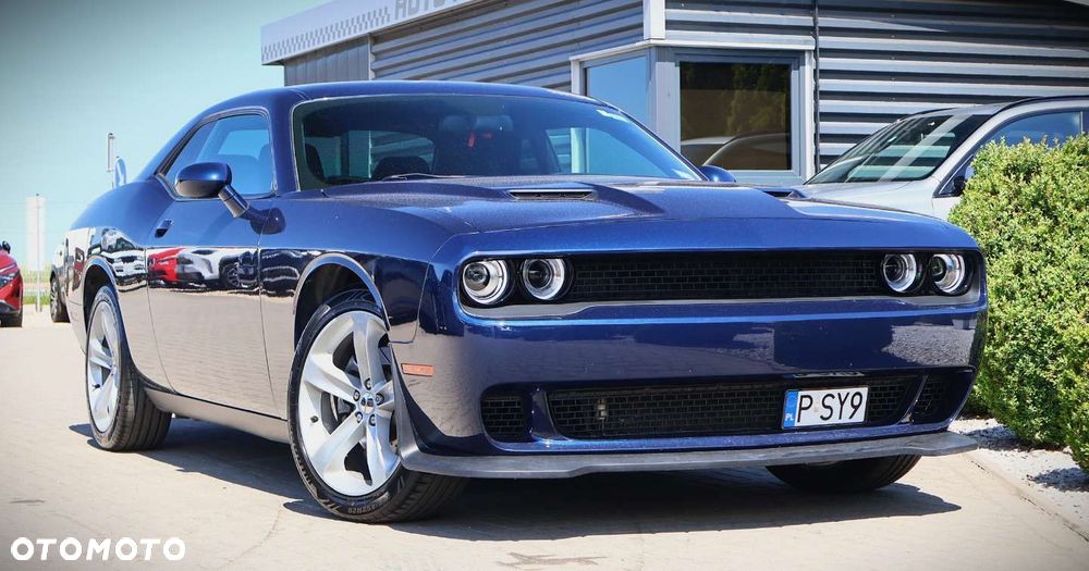 Dodge Challenger - 2