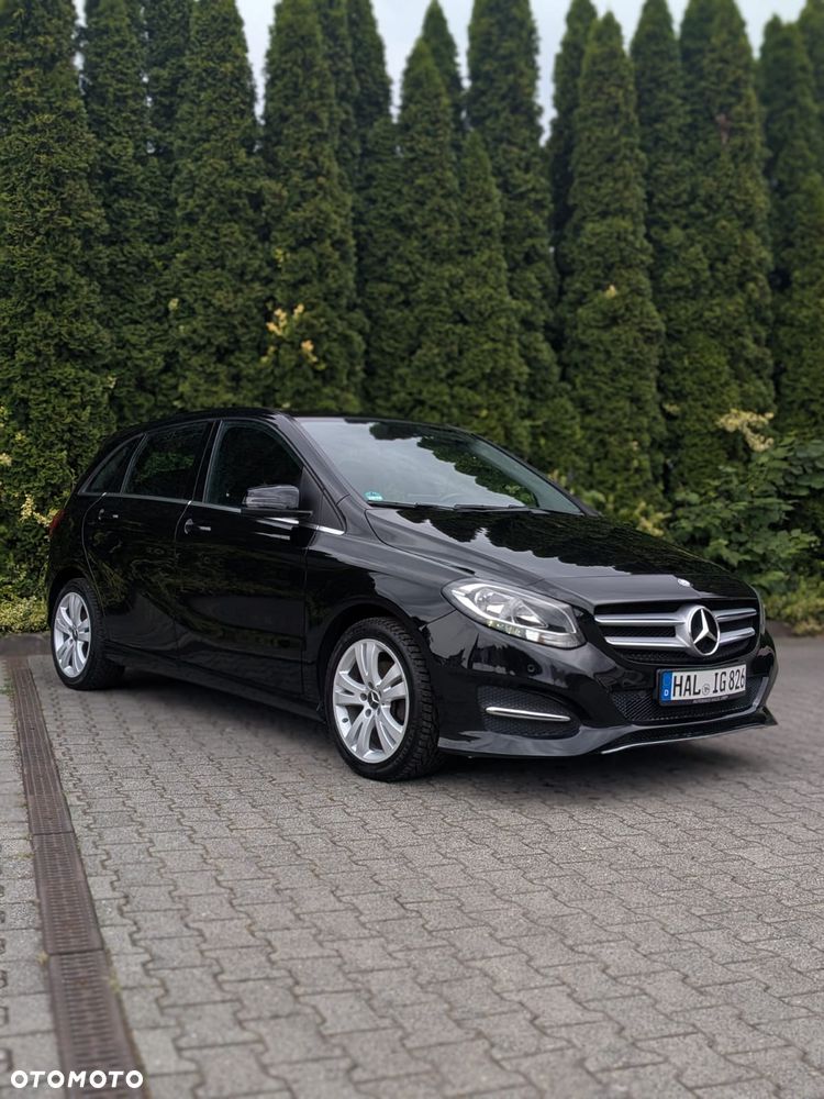 Mercedes-Benz Klasa B 180 Edition - 1