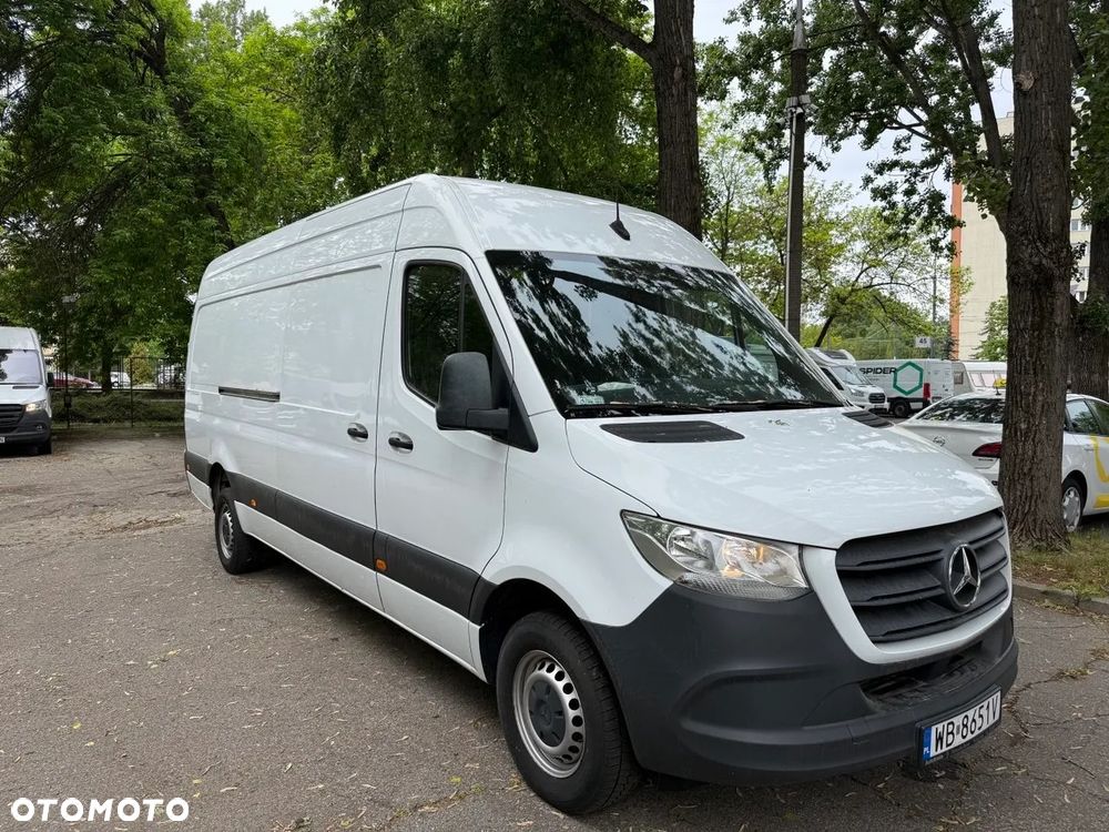 Mercedes-Benz Sprinter - 1