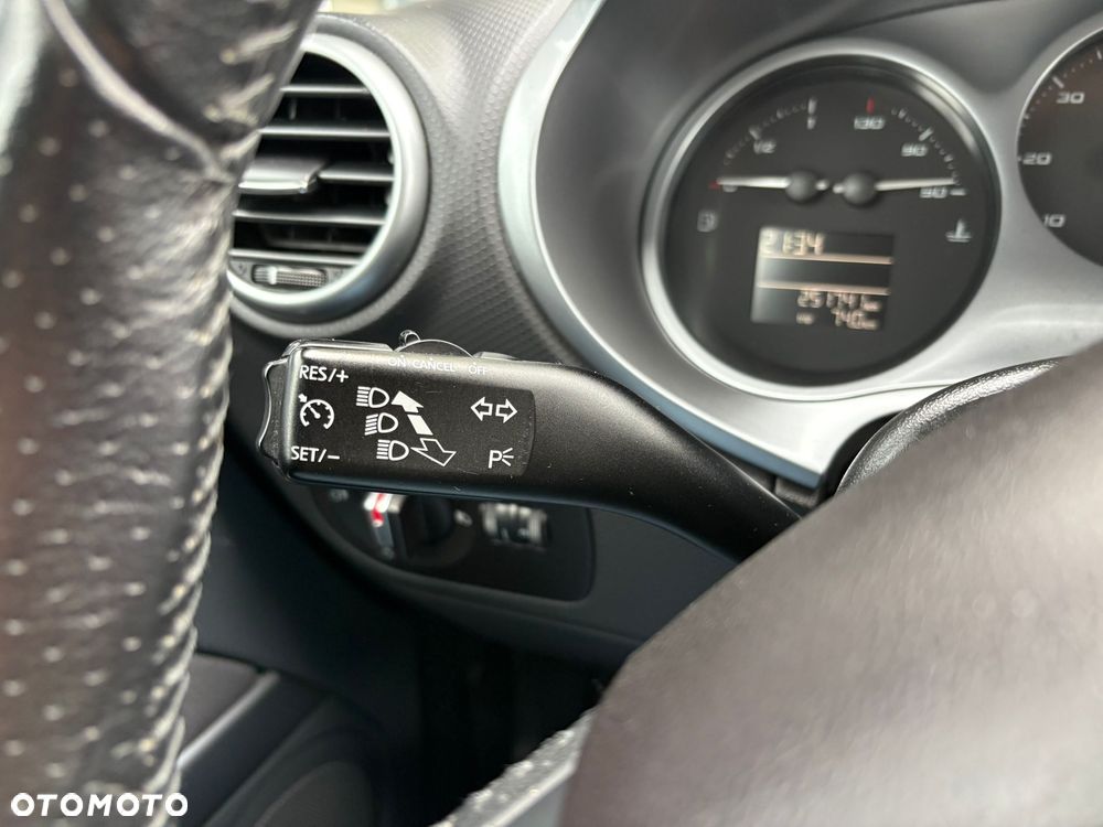 Seat Leon 1.6 TDI DPF Reference - 13