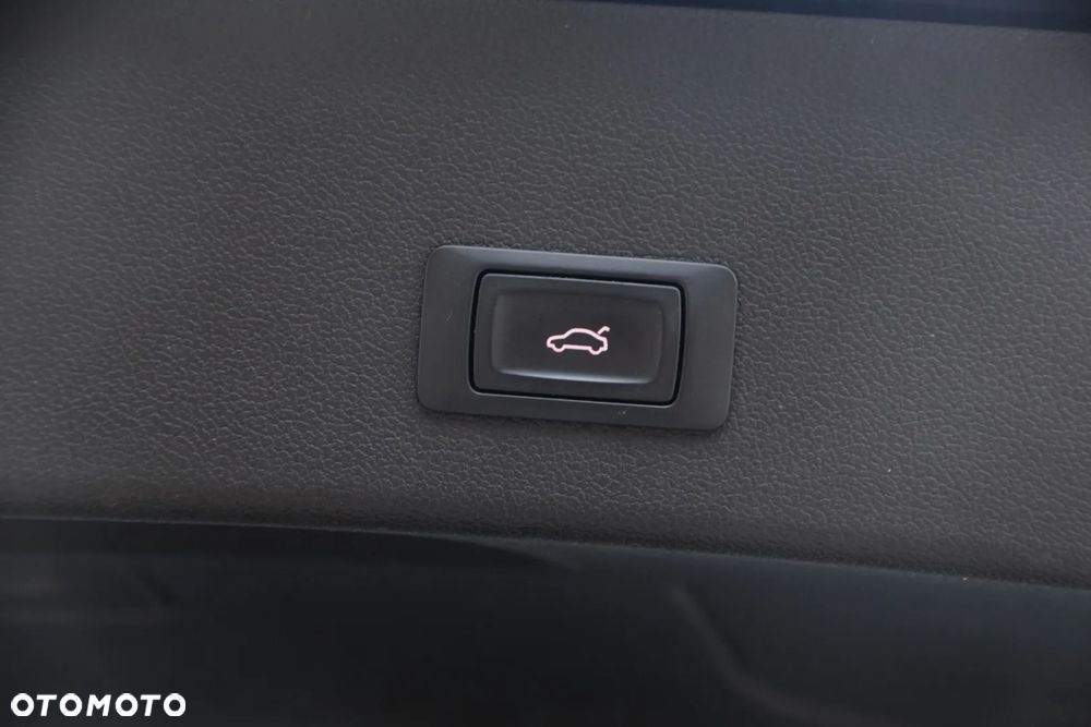 Audi A4 Avant 2.0 TDI Multitronic - 34