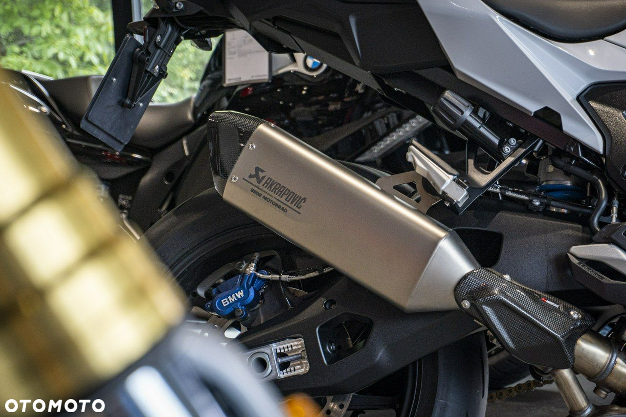 BMW XR - 11