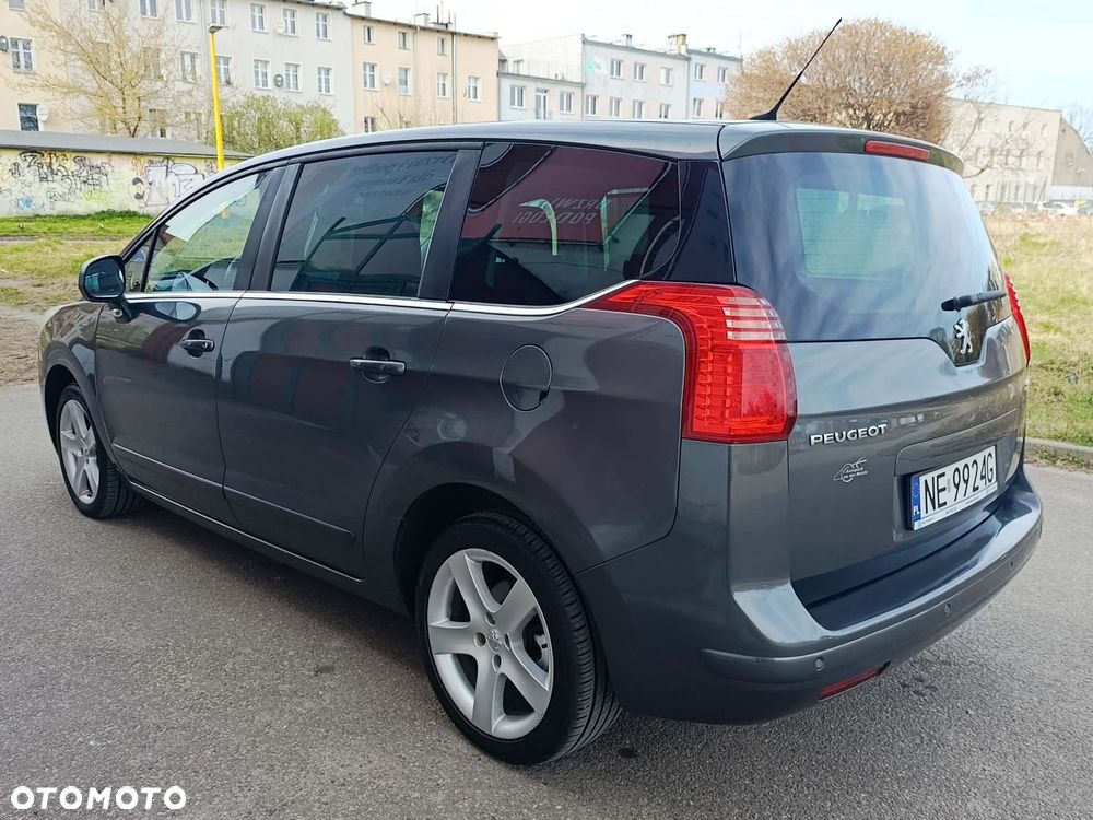 Peugeot 5008 155 THP Family Plus - 2