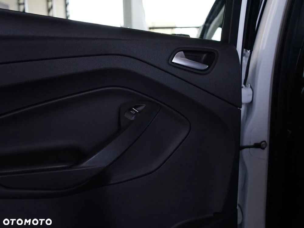 Ford Kuga 1.5 EcoBoost FWD ST-Line ASS MMT6 - 23
