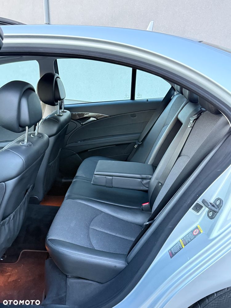 Mercedes-Benz Klasa E - 25