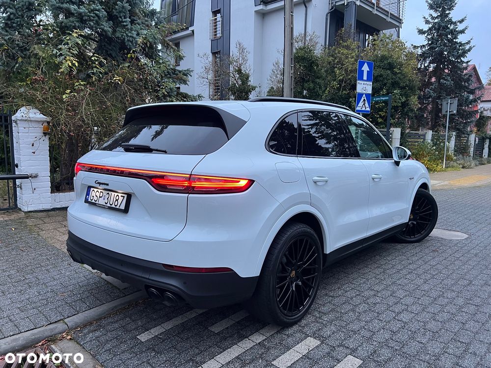 Porsche Cayenne Platinum Edition - 3