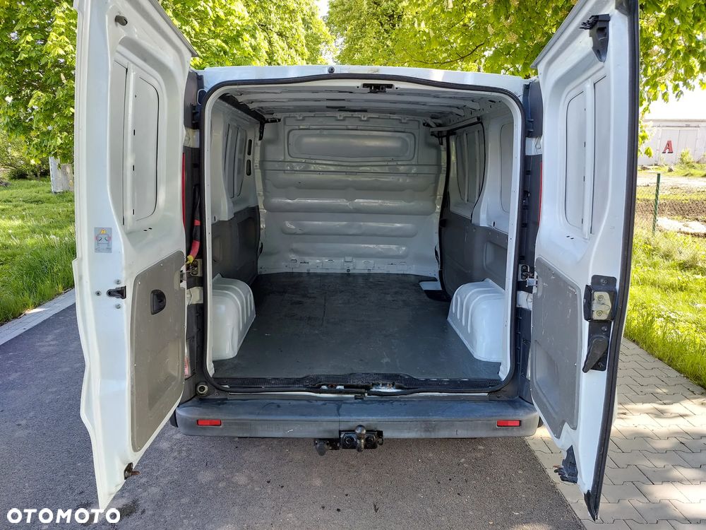Opel Vivaro - 10