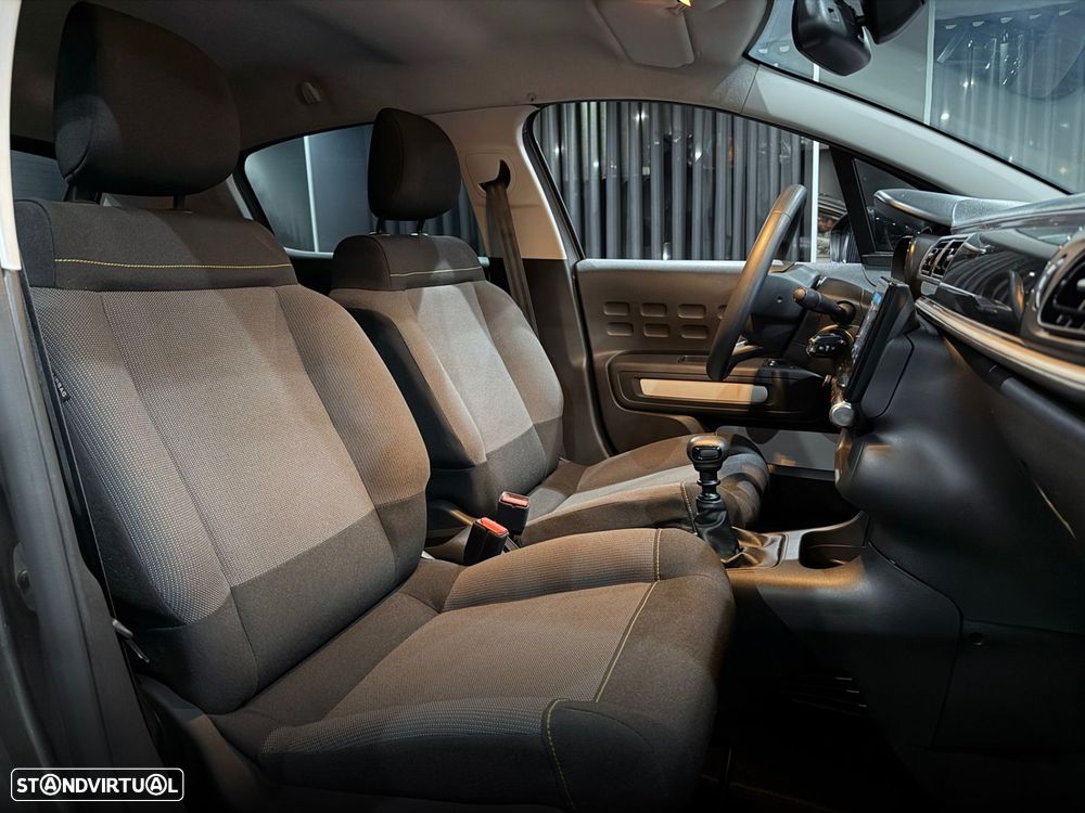 Citroën C3 1.2 PureTech Shine - 33