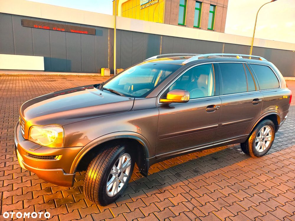 Volvo XC 90 - 1