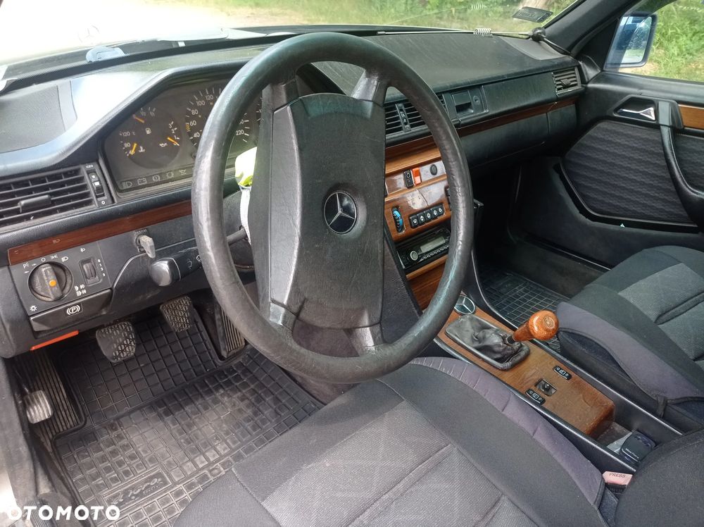 Mercedes-Benz W124 (1984-1993) - 4