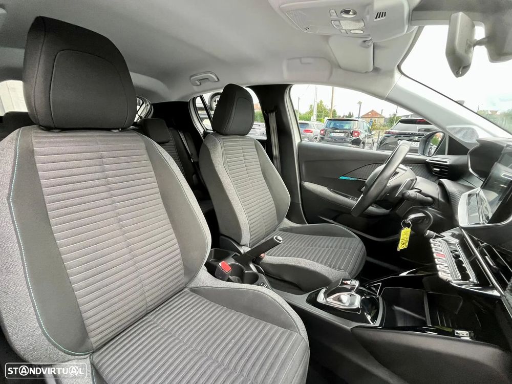 Peugeot 208 1.2 PureTech Allure EAT8 - 14