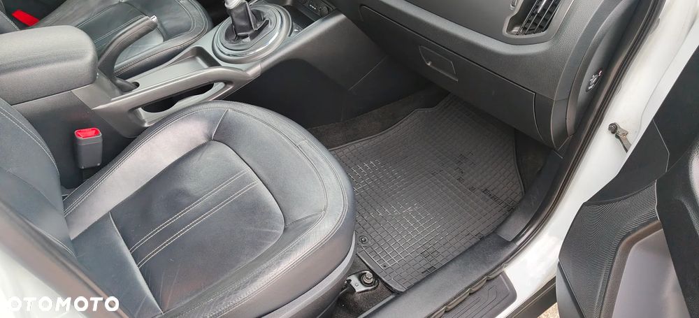 Kia Sportage 2.0 CRDI XL - 23