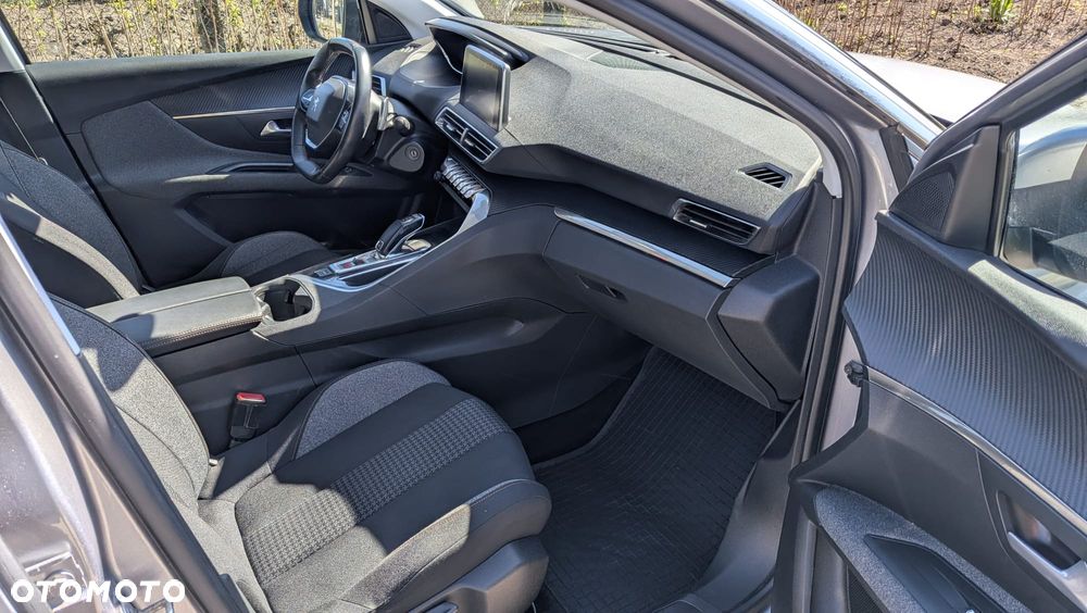 Peugeot 3008 1.5 BlueHDi Active S&S EAT8 - 14