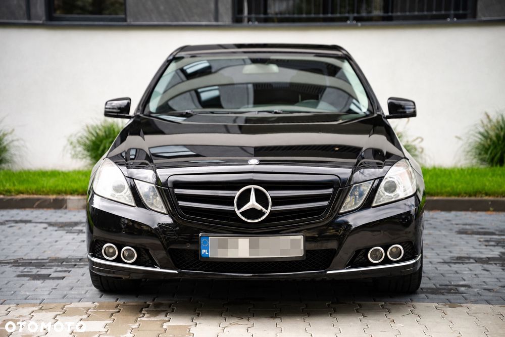 Mercedes-Benz Klasa E 220 CDI DPF BlueEFFICIENCY Automatik Elegance - 2