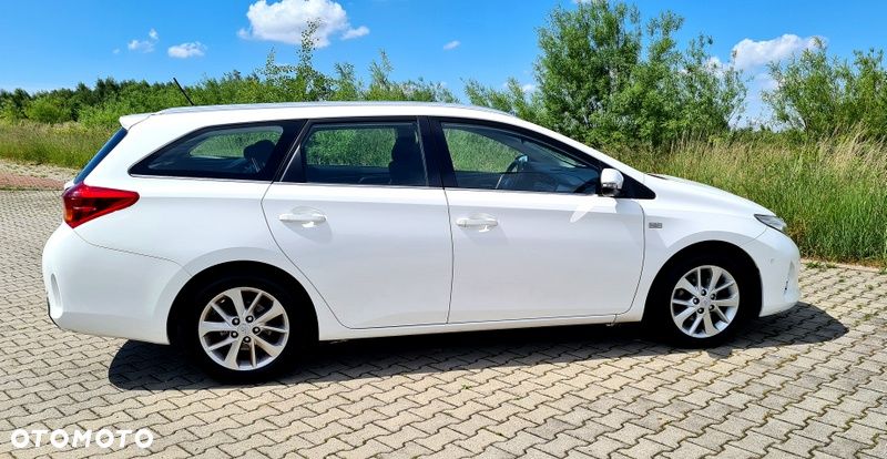Toyota Auris 2.0 D-4D Comfort - 7