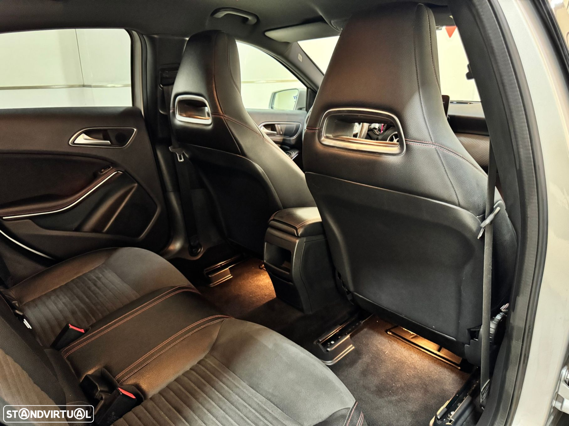 Mercedes-Benz A 180 d AMG Line Aut. - 35