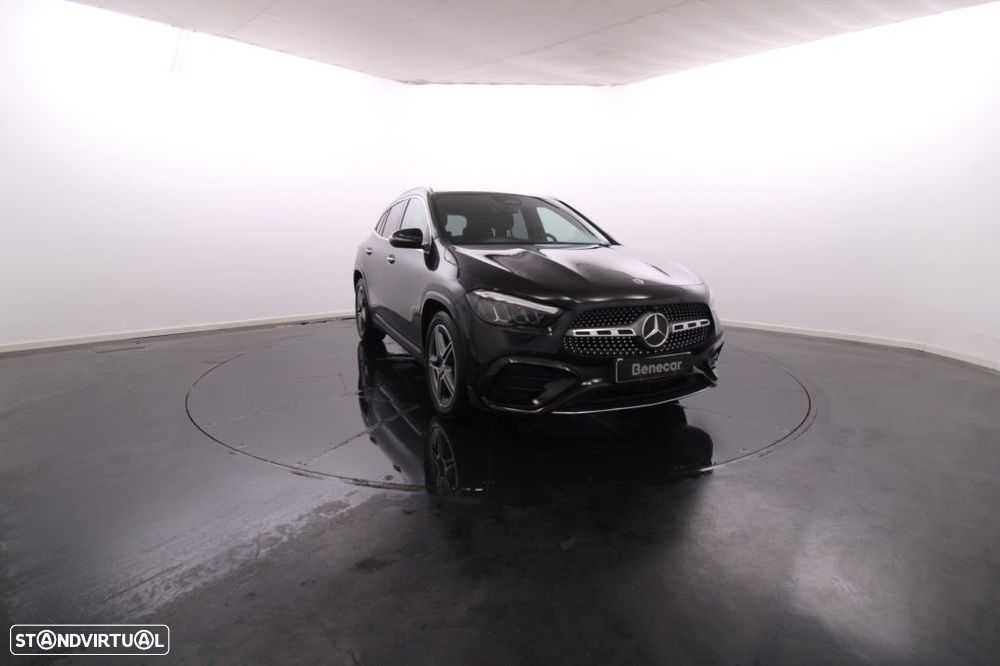 Mercedes-Benz GLA 180 d AMG Line - 11