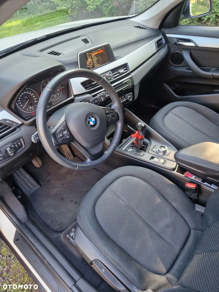 BMW X1 sDrive16d - 31