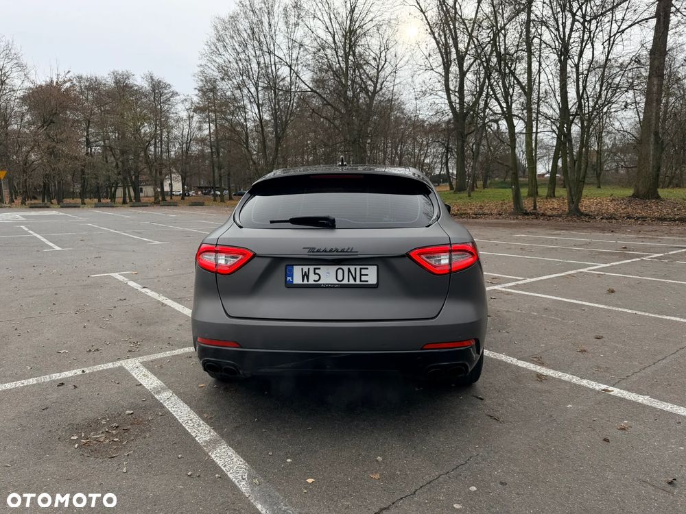 Maserati Levante ver-s - 7