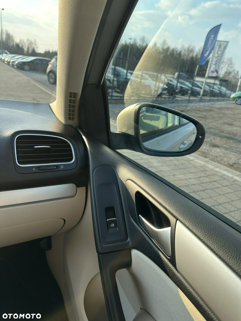 Volkswagen Golf - 16