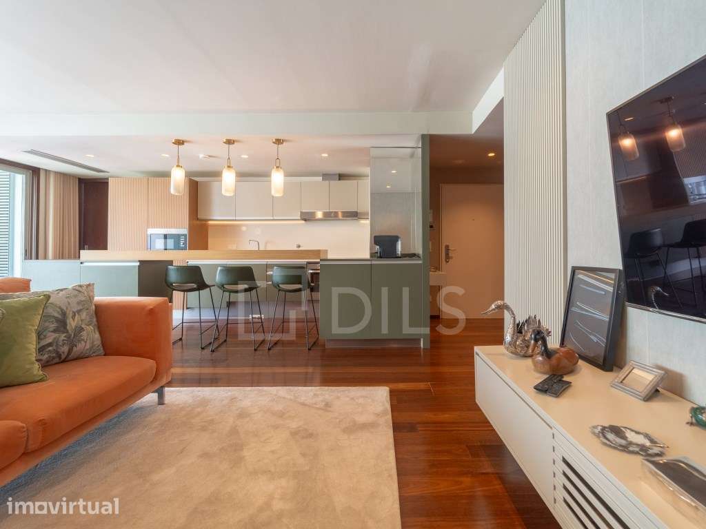 Apartamento T2+1 mobilado com varanda junto ao Rio Douro - Grande imagem: 5/44