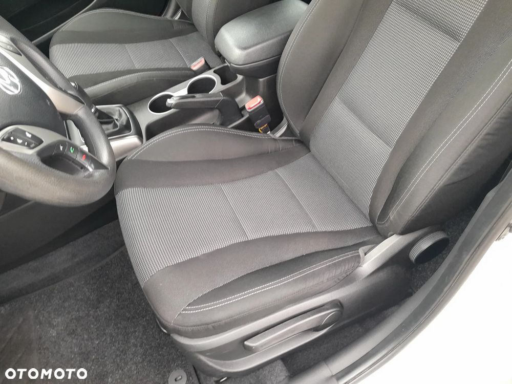 Hyundai i30 1.6 D Comfort - 11